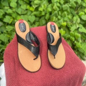 B.O.C. Women’s Thong Kami Sandals